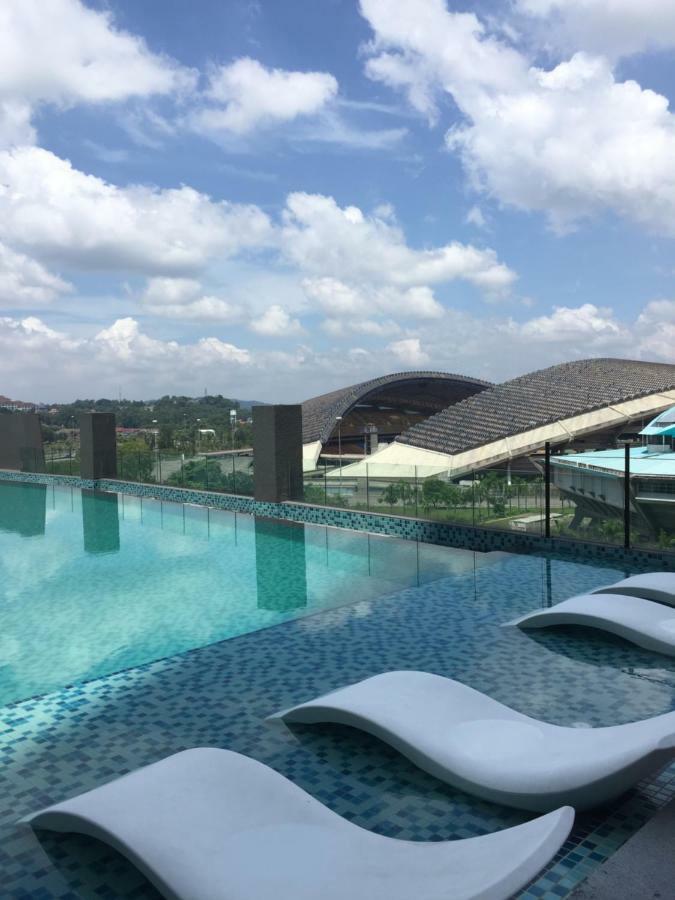 Hot! Niki Emira - Aeon Mall - City Centre - Netflix - Msu - Wifi Shah Alam Exterior foto
